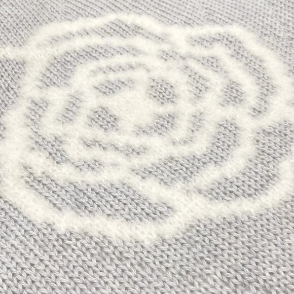CHANEL - White Light gray Wool Cashmere Silk Scarf - Picture 6 of 6